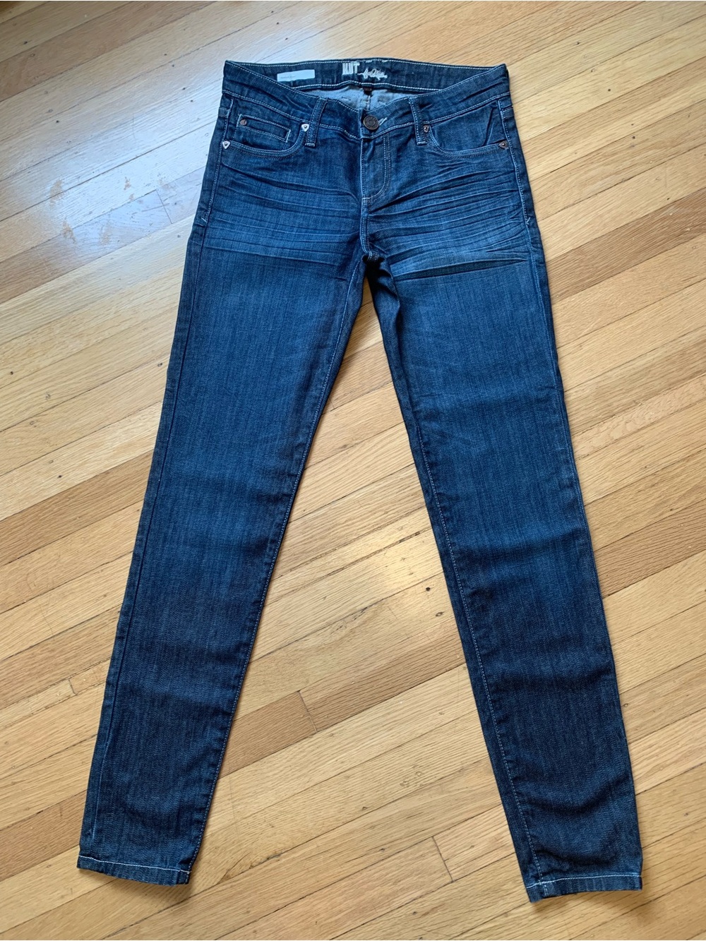 VGUC KUT FROM THE KLOTH DIANA FACTORY FADED & WHISKERED SKINNY JEANS SIZE 2